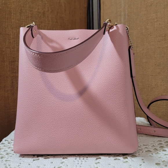 Coach CF433  Mollie Bucket W/Signature Canvas Interion In Pink Crossbody Handbag - Picture 6 of 13